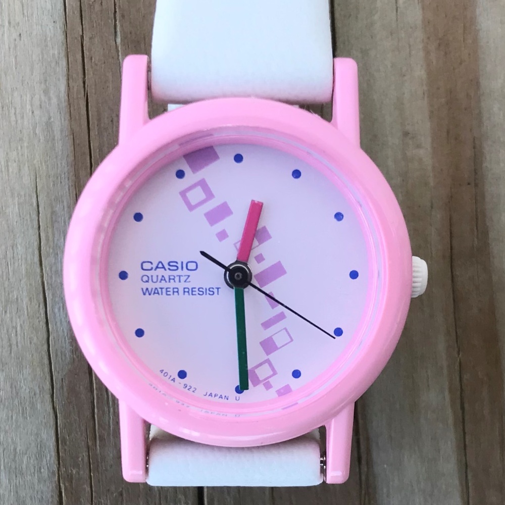 Casio Ladies Watch Vintage1990s Analog Watch Pink